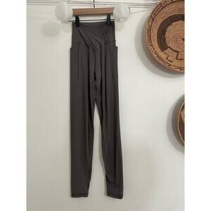 Aerie Women's XS Gray High Rise Crossover Waist Leggings with Pockets